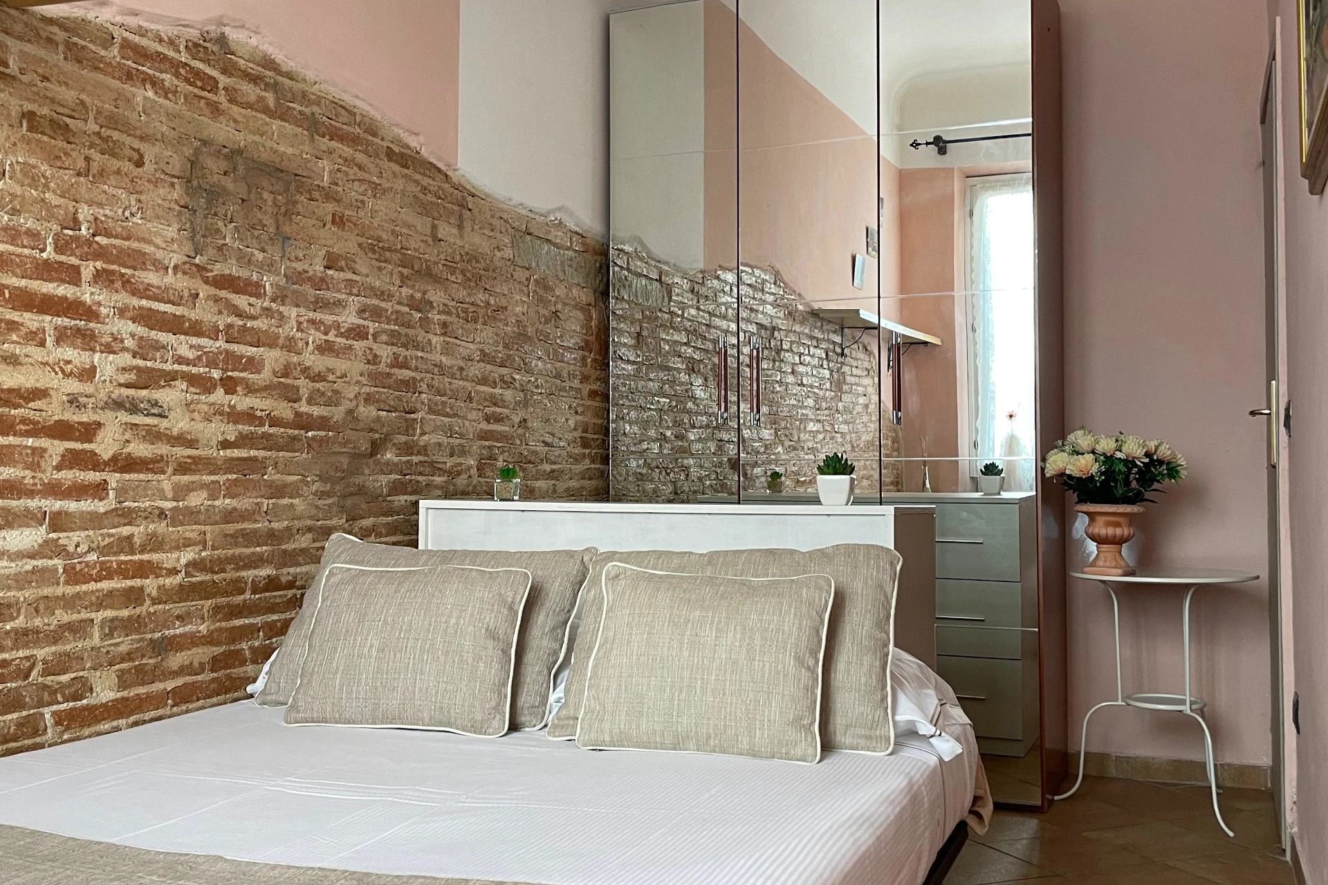 Camera Singola · The Key, Firenze centro, Via Cittadella 22 · bagno condiviso